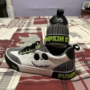 NWOT MENS NIGHTMARE BEFORE CHRISTMAS SHOES!
